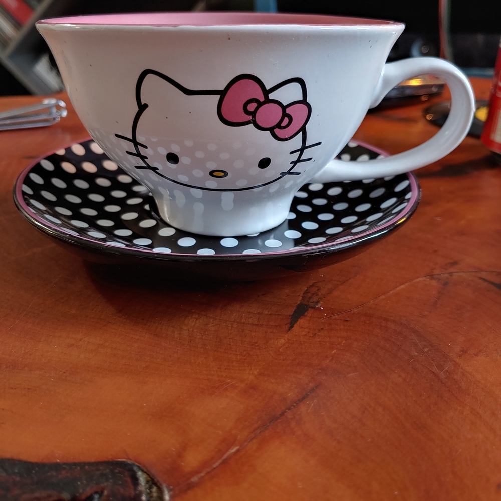 Sanrio Hello Kitty White and Pink Polka Dot Teacup Set